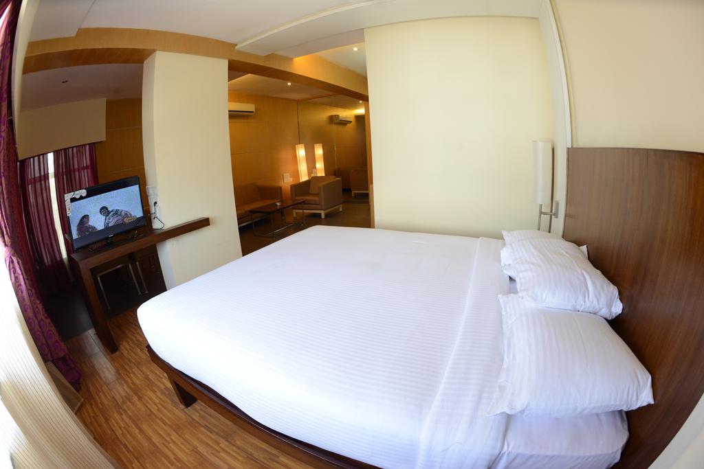 Hotel Ayush International Мангалур Номер фото
